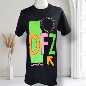 Vintage 1989 Lee Neon Graphic Tee DFZ Drug Free Zone Memphis Design USA Small